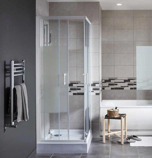 GRZEJNIK ŁAZIENKOWY CHROM ESSO 70X40 PŁASKI